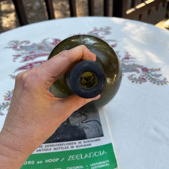 Antique Glass Bottle Surinam - Picture 5 of 15